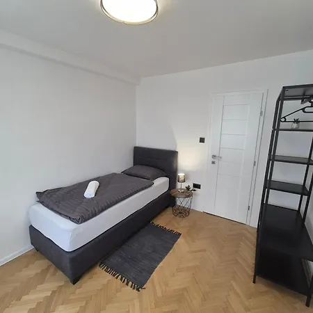 Maris Apartment