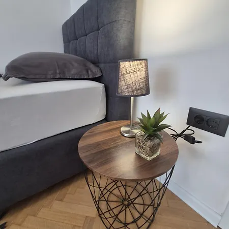 Maris Apartment